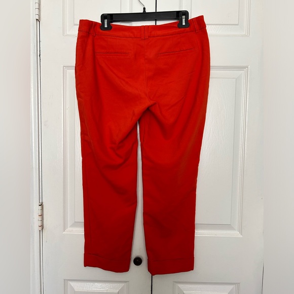 Express Women’s Capris - Picture 2 of 4